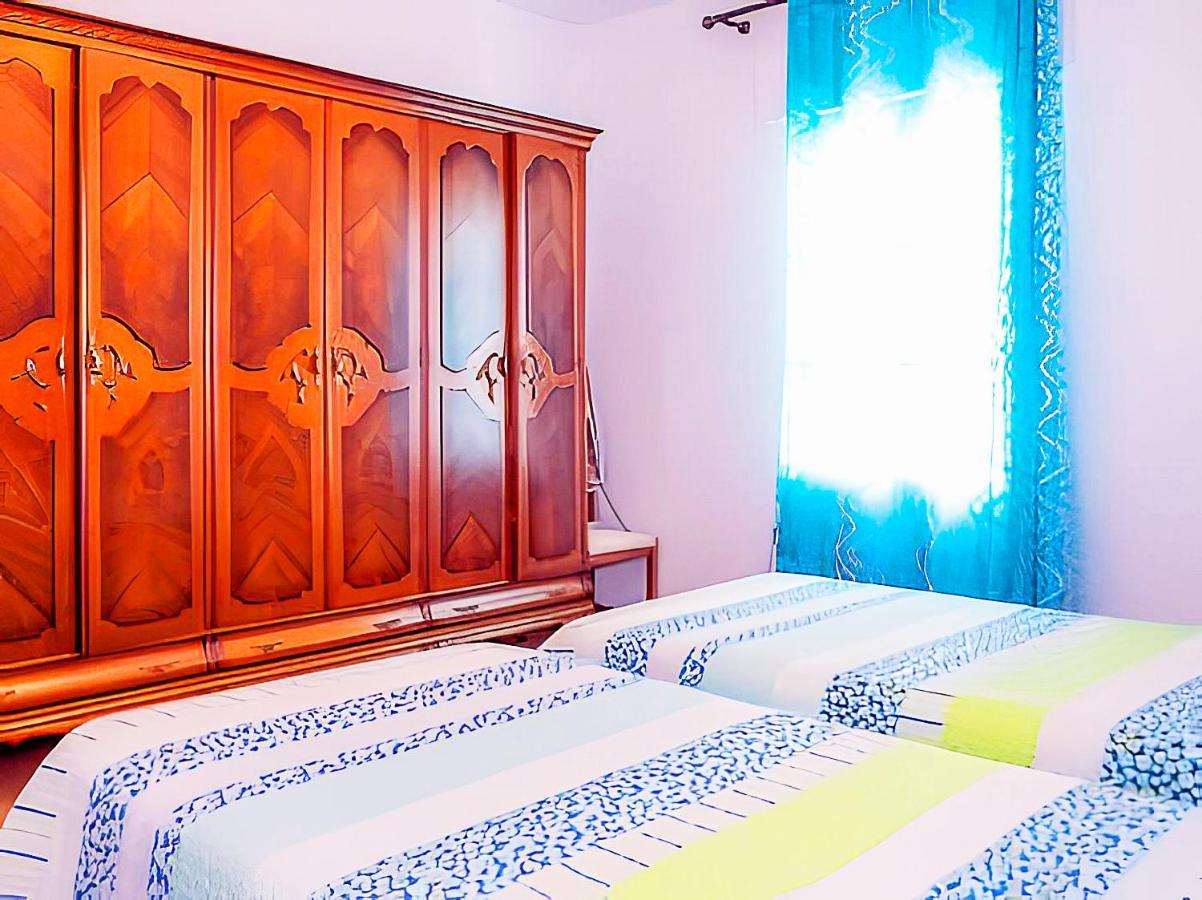 Apartamentos Garaje & Aire & Wifi & Solo Familias Y Parejas Conil De La Frontera Exterior photo