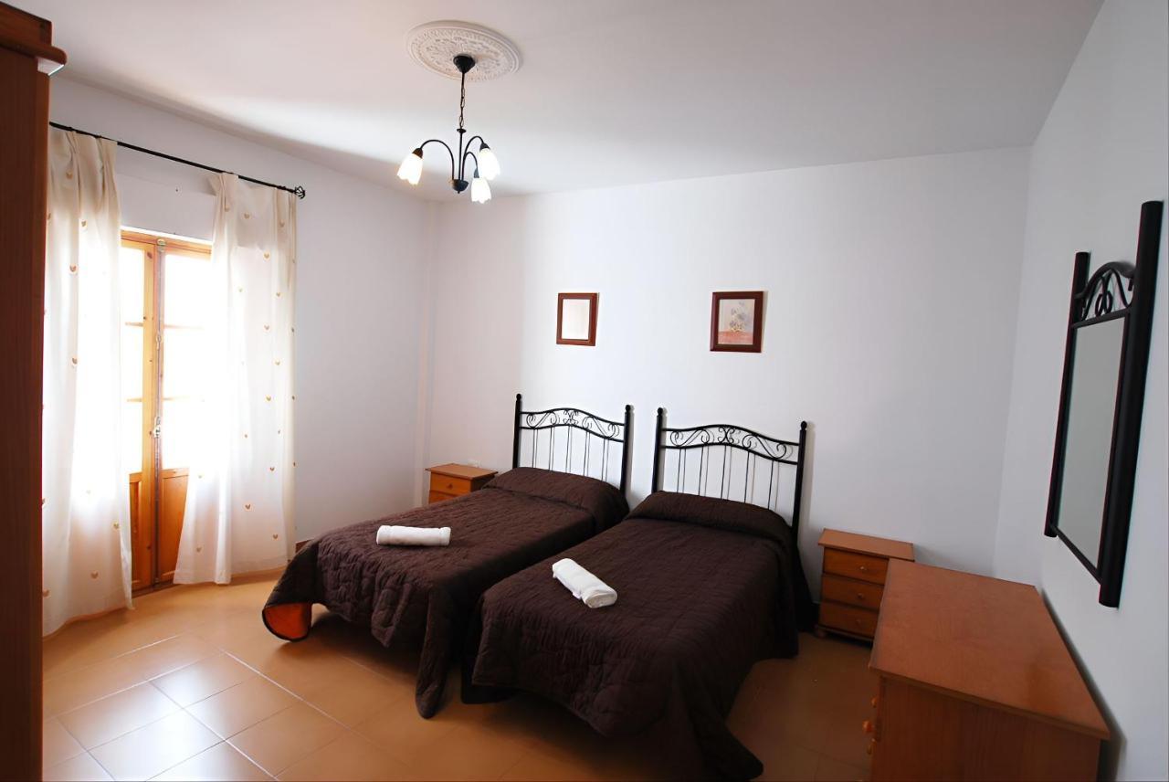 Apartamentos Garaje & Aire & Wifi & Solo Familias Y Parejas Conil De La Frontera Exterior photo