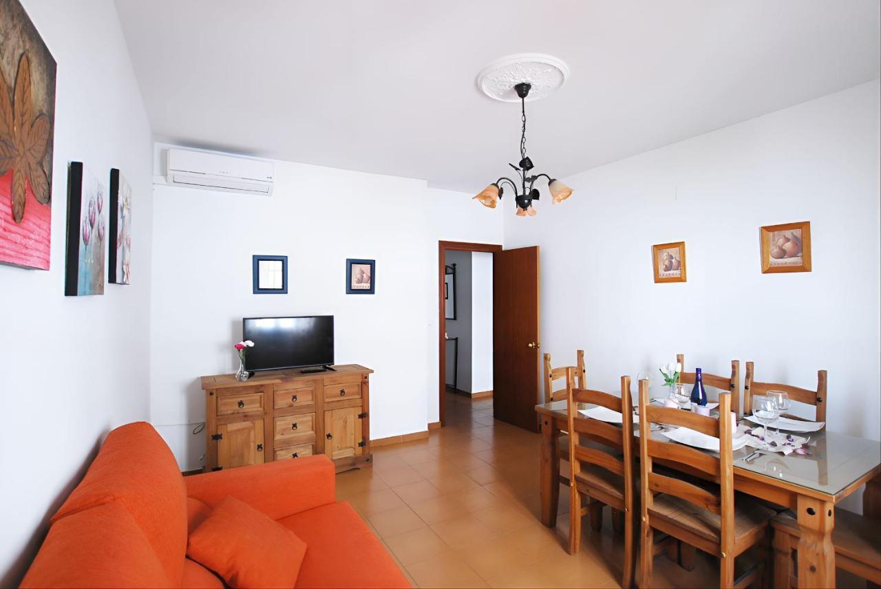 Apartamentos Garaje & Aire & Wifi & Solo Familias Y Parejas Conil De La Frontera Exterior photo