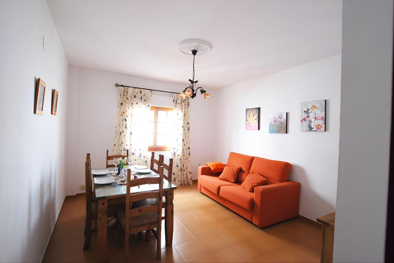 Apartamentos Garaje & Aire & Wifi & Solo Familias Y Parejas Conil De La Frontera Exterior photo