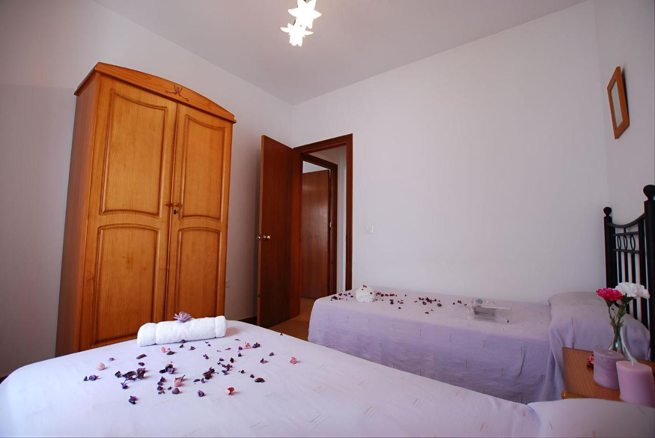 Apartamentos Garaje & Aire & Wifi & Solo Familias Y Parejas Conil De La Frontera Exterior photo