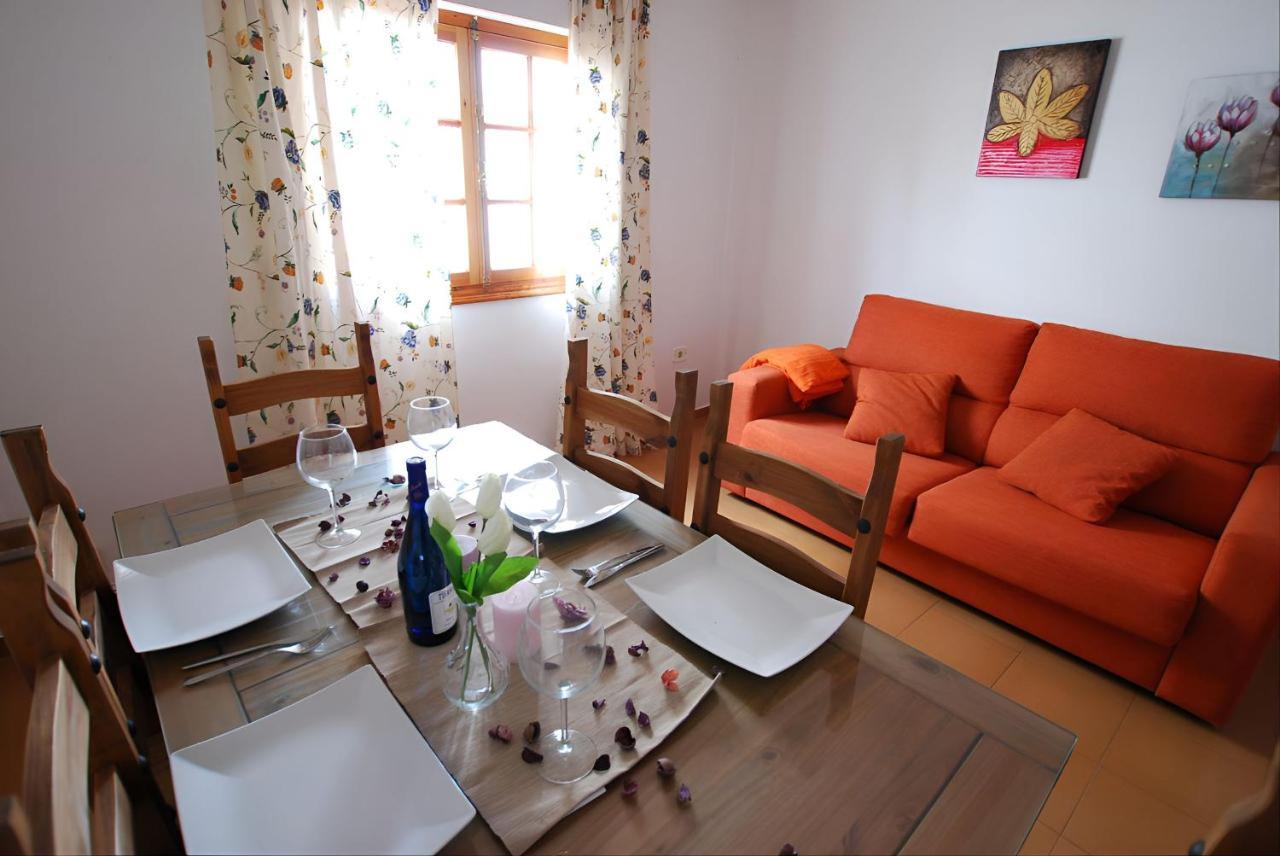 Apartamentos Garaje & Aire & Wifi & Solo Familias Y Parejas Conil De La Frontera Exterior photo