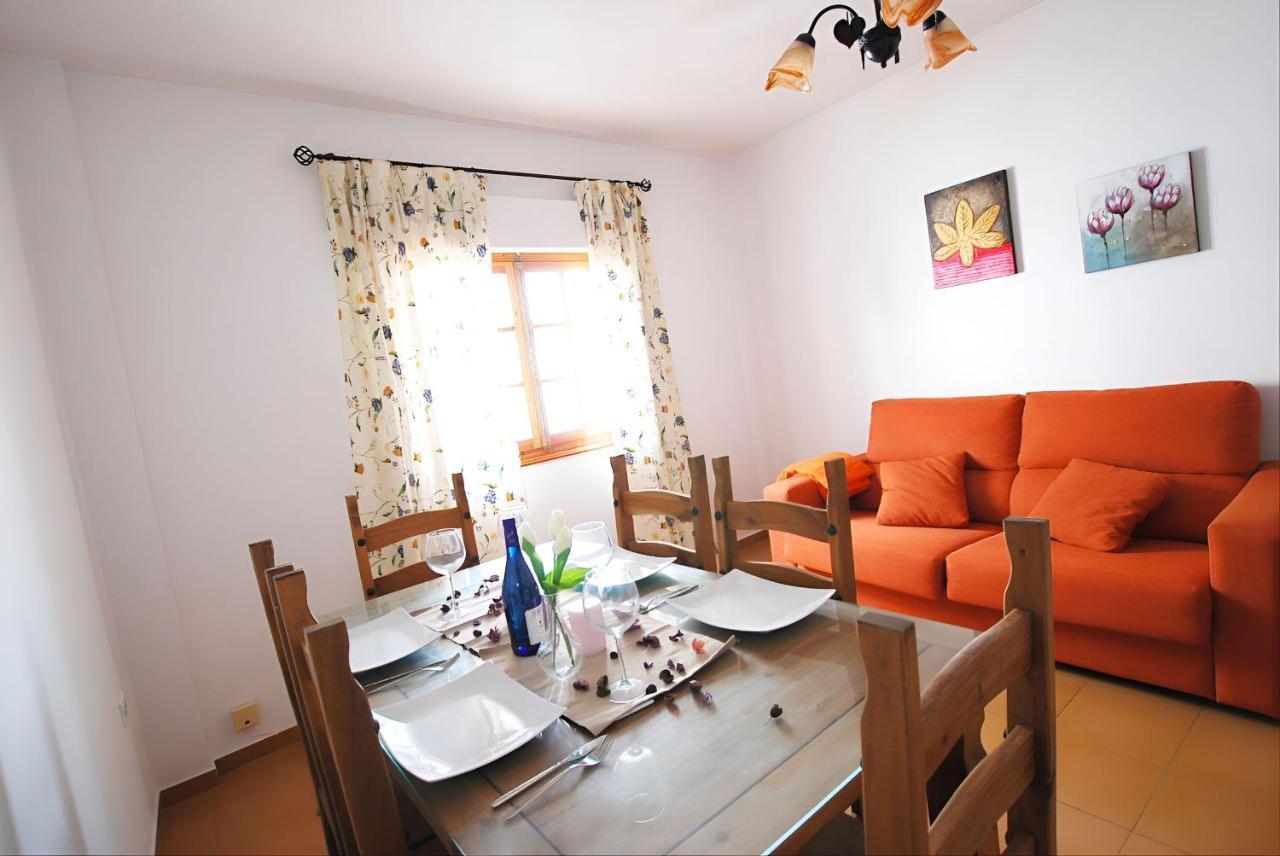 Apartamentos Garaje & Aire & Wifi & Solo Familias Y Parejas Conil De La Frontera Exterior photo