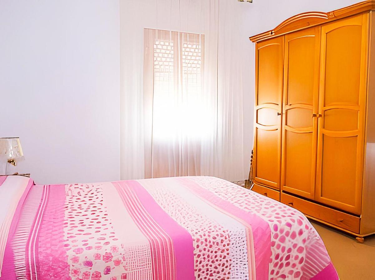 Apartamentos Garaje & Aire & Wifi & Solo Familias Y Parejas Conil De La Frontera Exterior photo